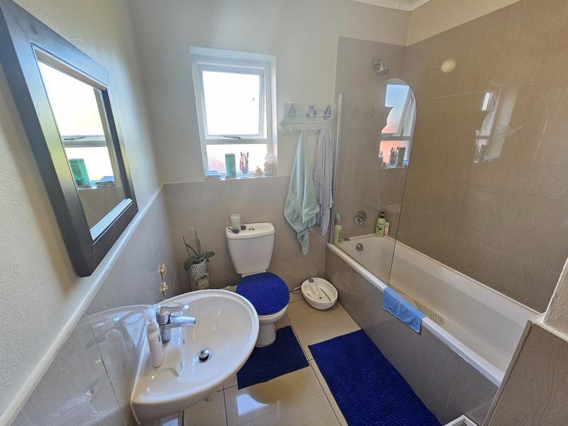 4 Bedroom Property for Sale in Mowbray Western Cape